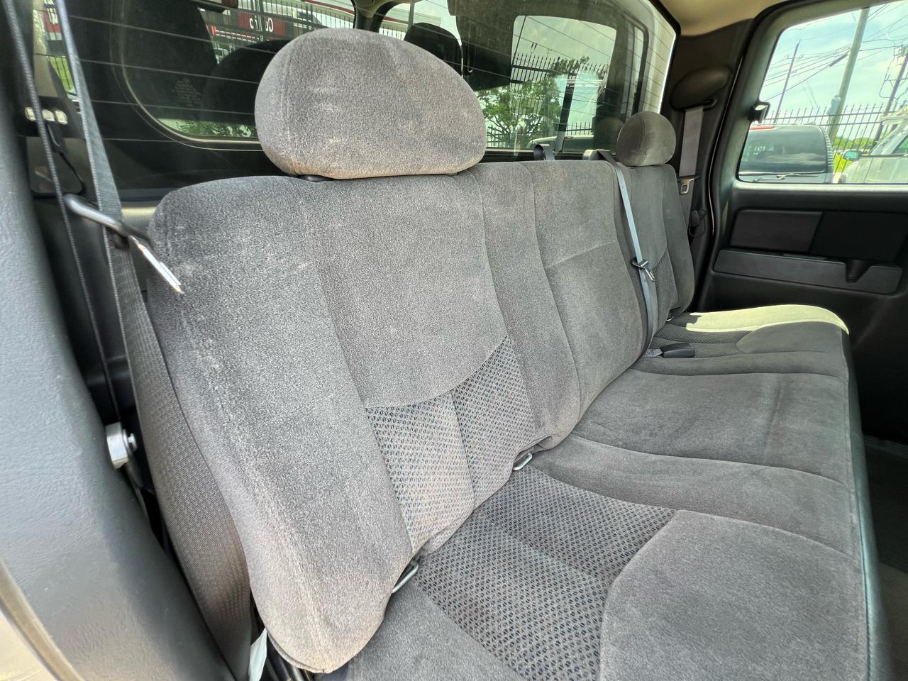 Chevrolet Silverado 2500HD LT Ext. Cab Long Bed 4WD w/OnStar 2006