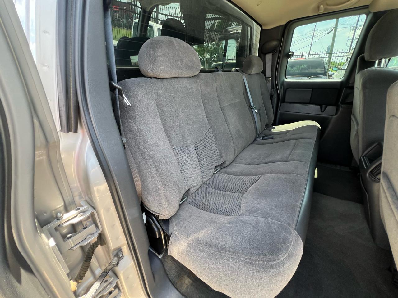 Chevrolet Silverado 2500HD LT Ext. Cab Long Bed 4WD w/OnStar 2006