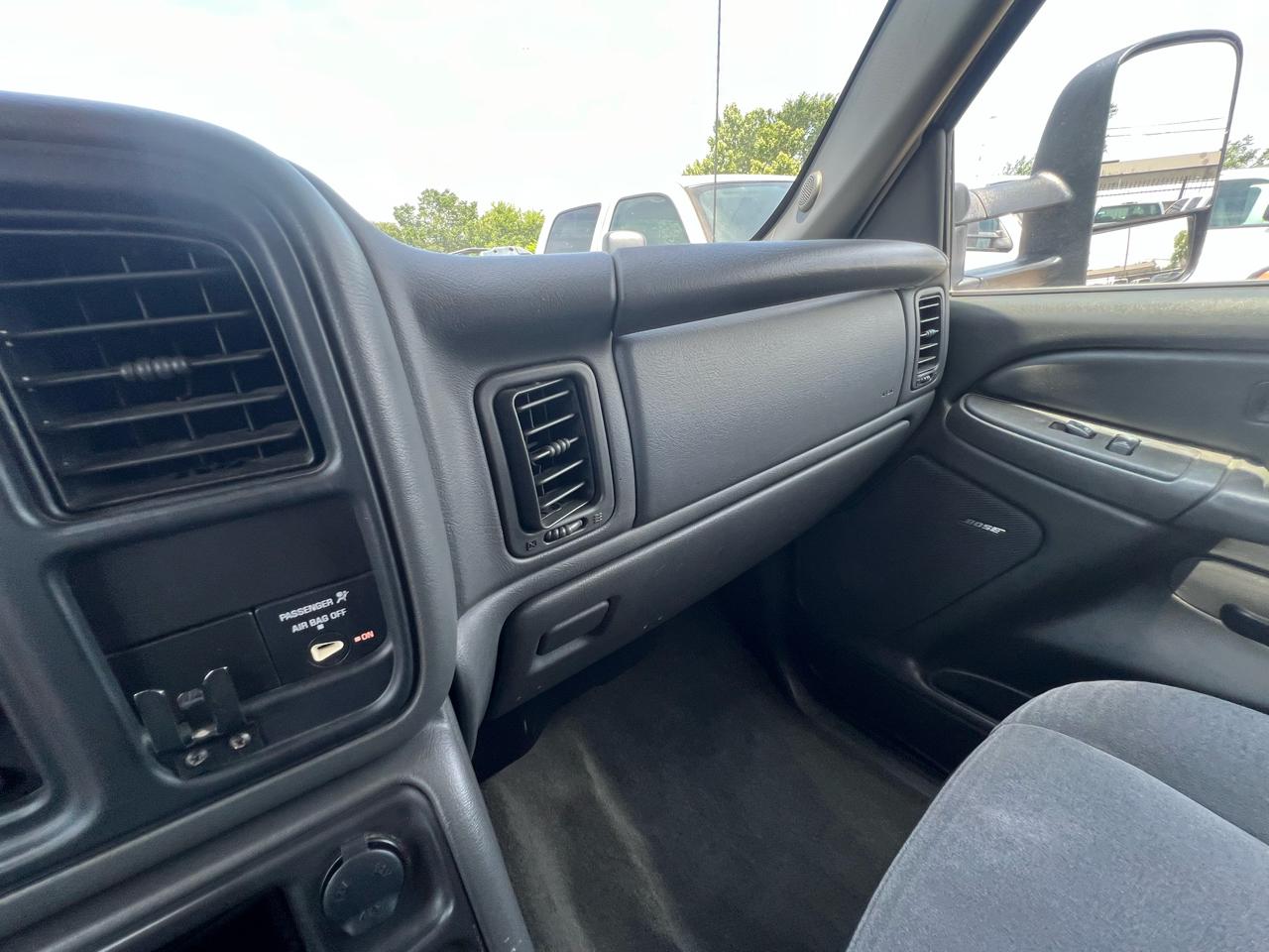 Chevrolet Silverado 2500HD LT Ext. Cab Long Bed 4WD w/OnStar 2006