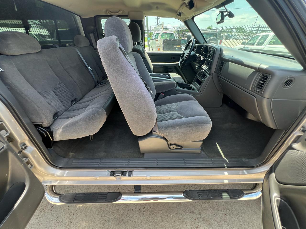 Chevrolet Silverado 2500HD LT Ext. Cab Long Bed 4WD w/OnStar 2006