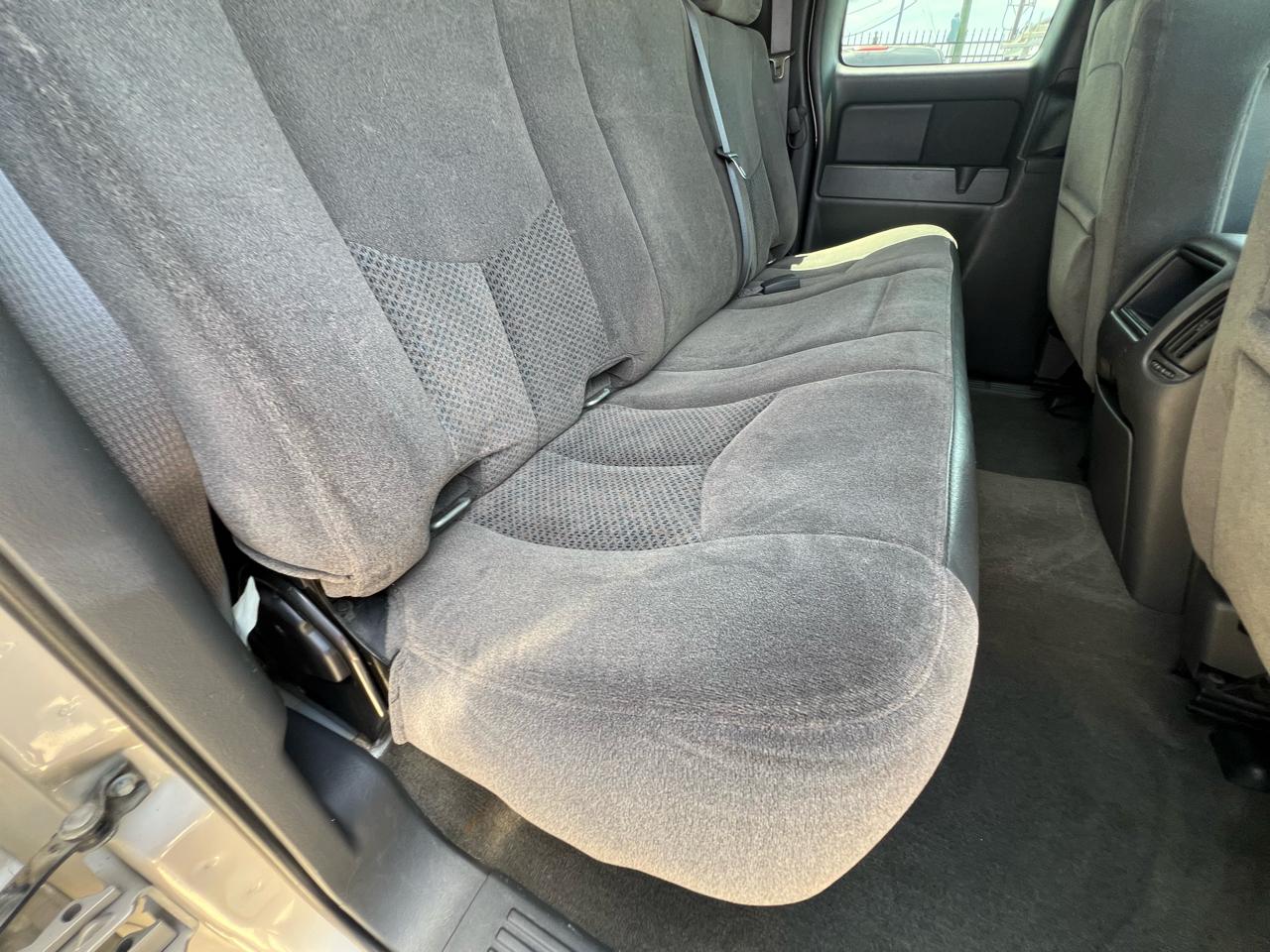 Chevrolet Silverado 2500HD LT Ext. Cab Long Bed 4WD w/OnStar 2006