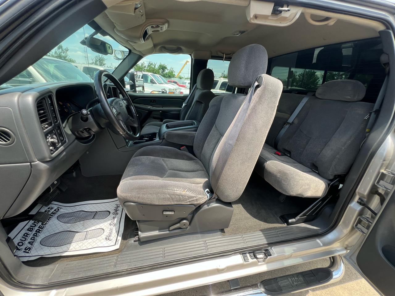Chevrolet Silverado 2500HD LT Ext. Cab Long Bed 4WD w/OnStar 2006