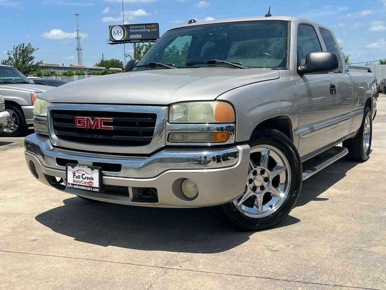 GMC Sierra 1500 SLE Ext. Cab 3-Door Short Bed 2WD 2004