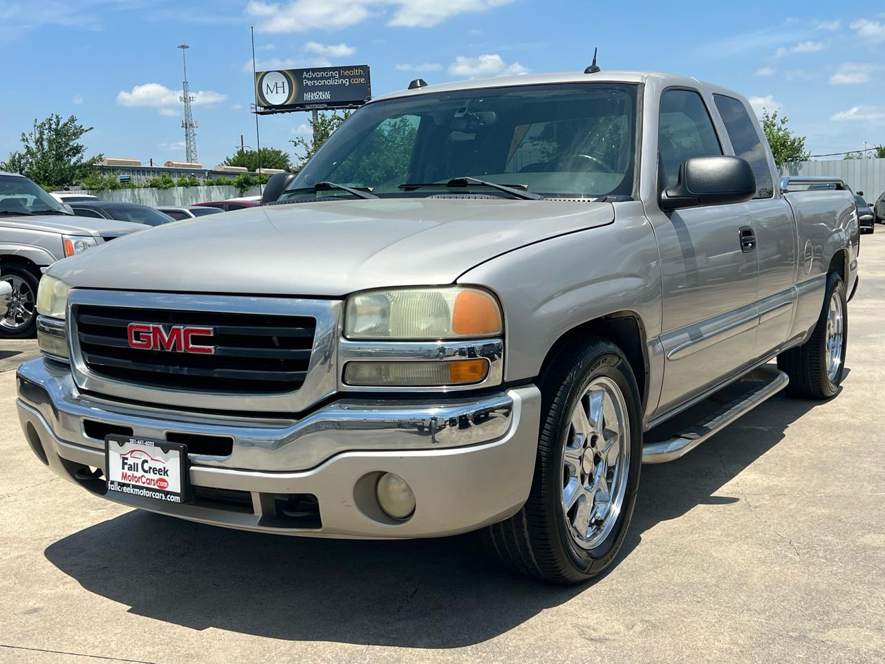 GMC Sierra 1500 SLE Ext. Cab 3-Door Short Bed 2WD 2004