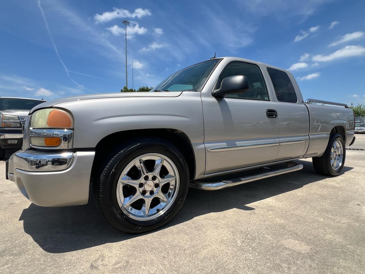 GMC Sierra 1500 SLE Ext. Cab 3-Door Short Bed 2WD 2004