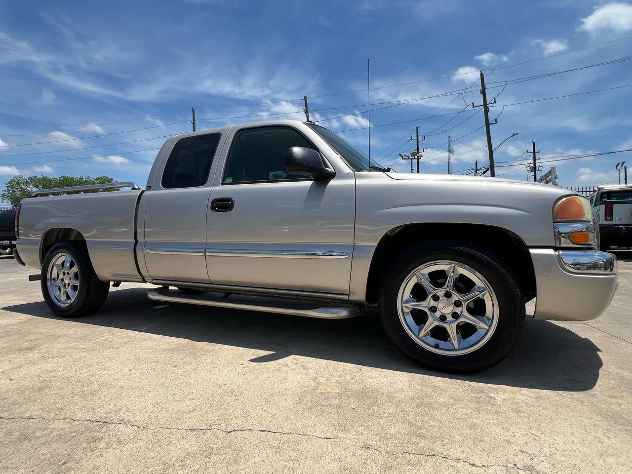 GMC Sierra 1500 SLE Ext. Cab 3-Door Short Bed 2WD 2004