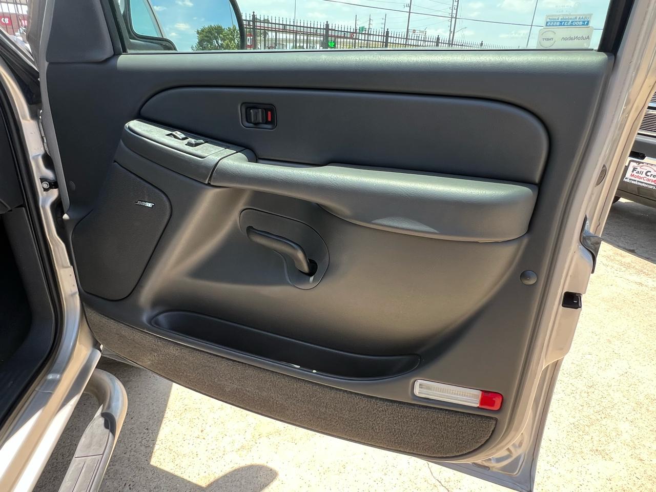 GMC Sierra 1500 SLE Ext. Cab 3-Door Short Bed 2WD 2004
