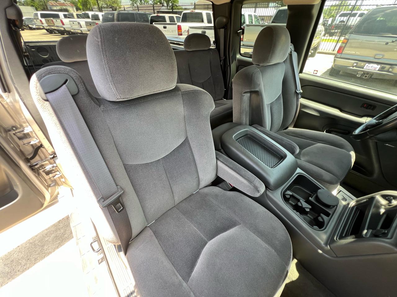 GMC Sierra 1500 SLE Ext. Cab 3-Door Short Bed 2WD 2004