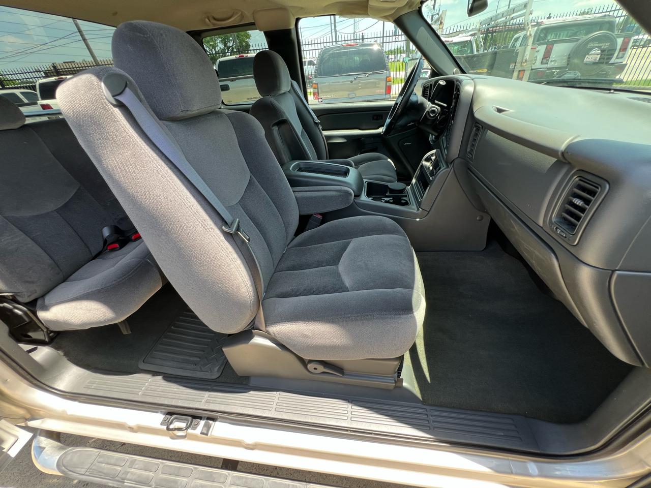 GMC Sierra 1500 SLE Ext. Cab 3-Door Short Bed 2WD 2004