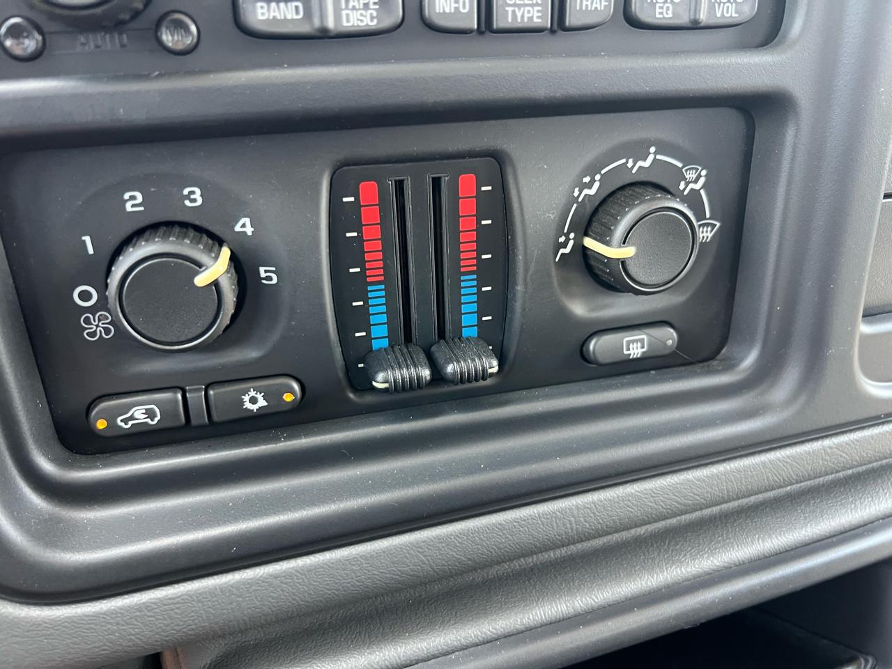 GMC Sierra 1500 SLE Ext. Cab 3-Door Short Bed 2WD 2004