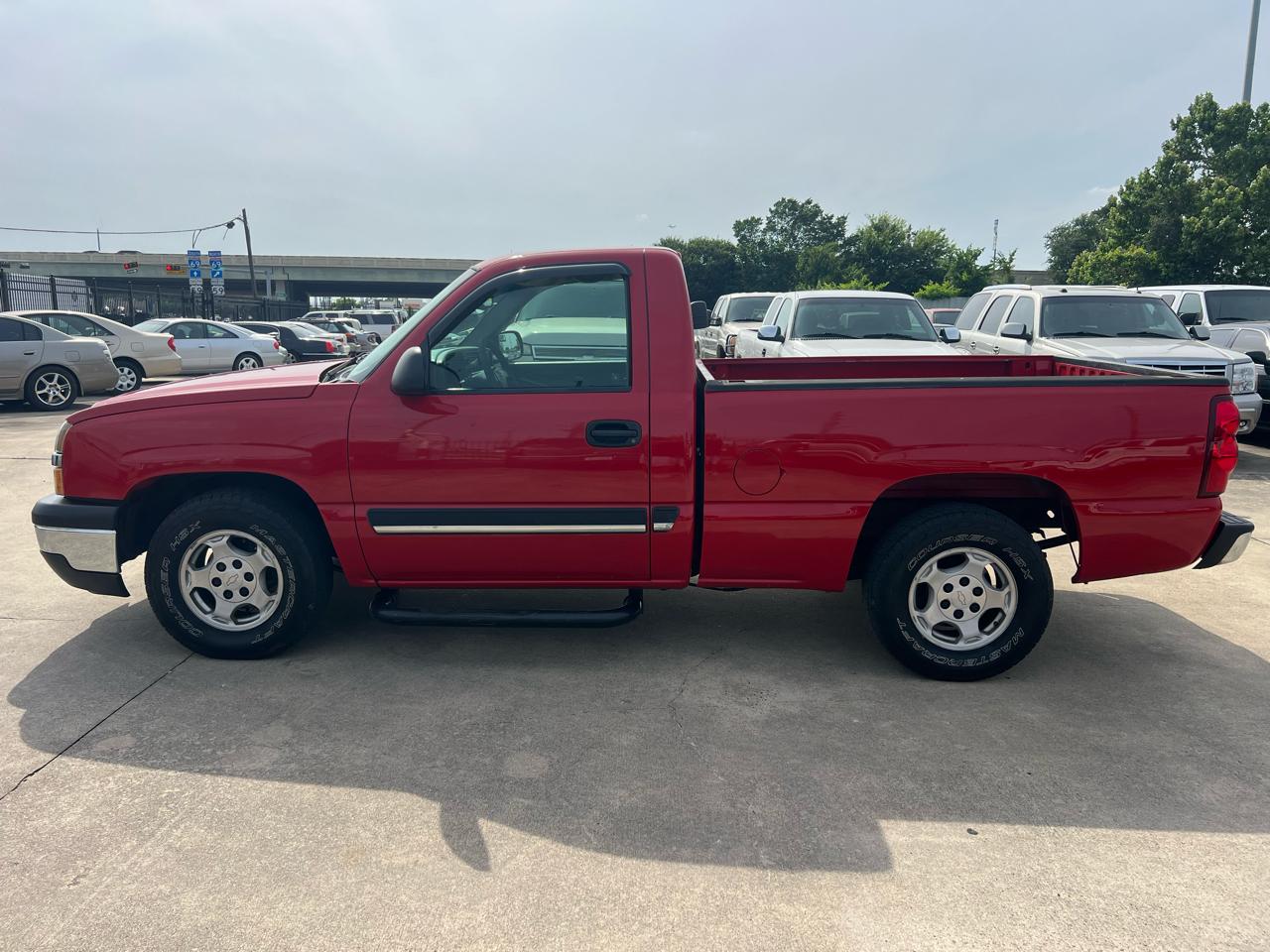 Chevrolet Silverado 1500 Reg. Cab Short Bed 2WD 2003