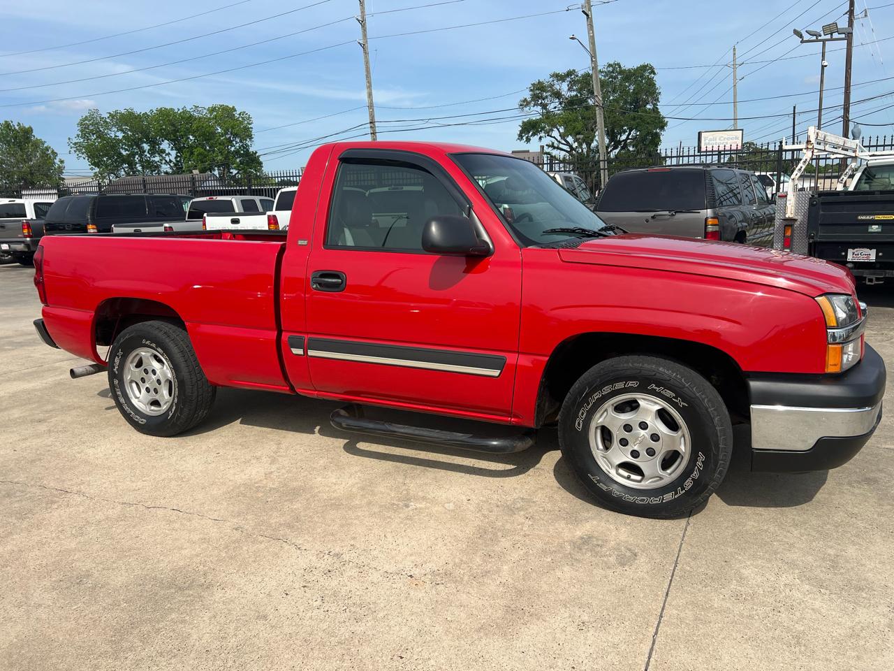 Chevrolet Silverado 1500 Reg. Cab Short Bed 2WD 2003