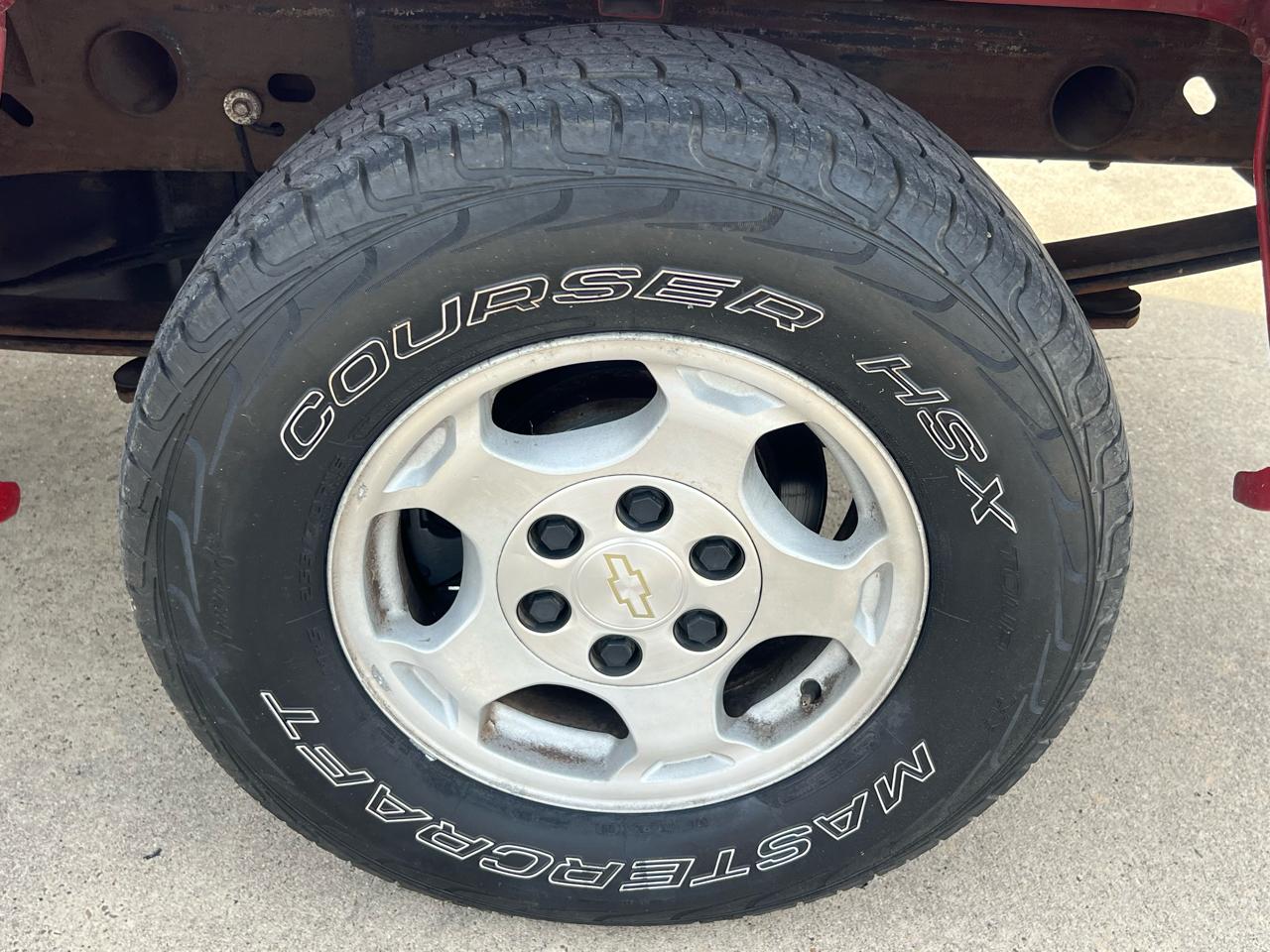 Chevrolet Silverado 1500 Reg. Cab Short Bed 2WD 2003