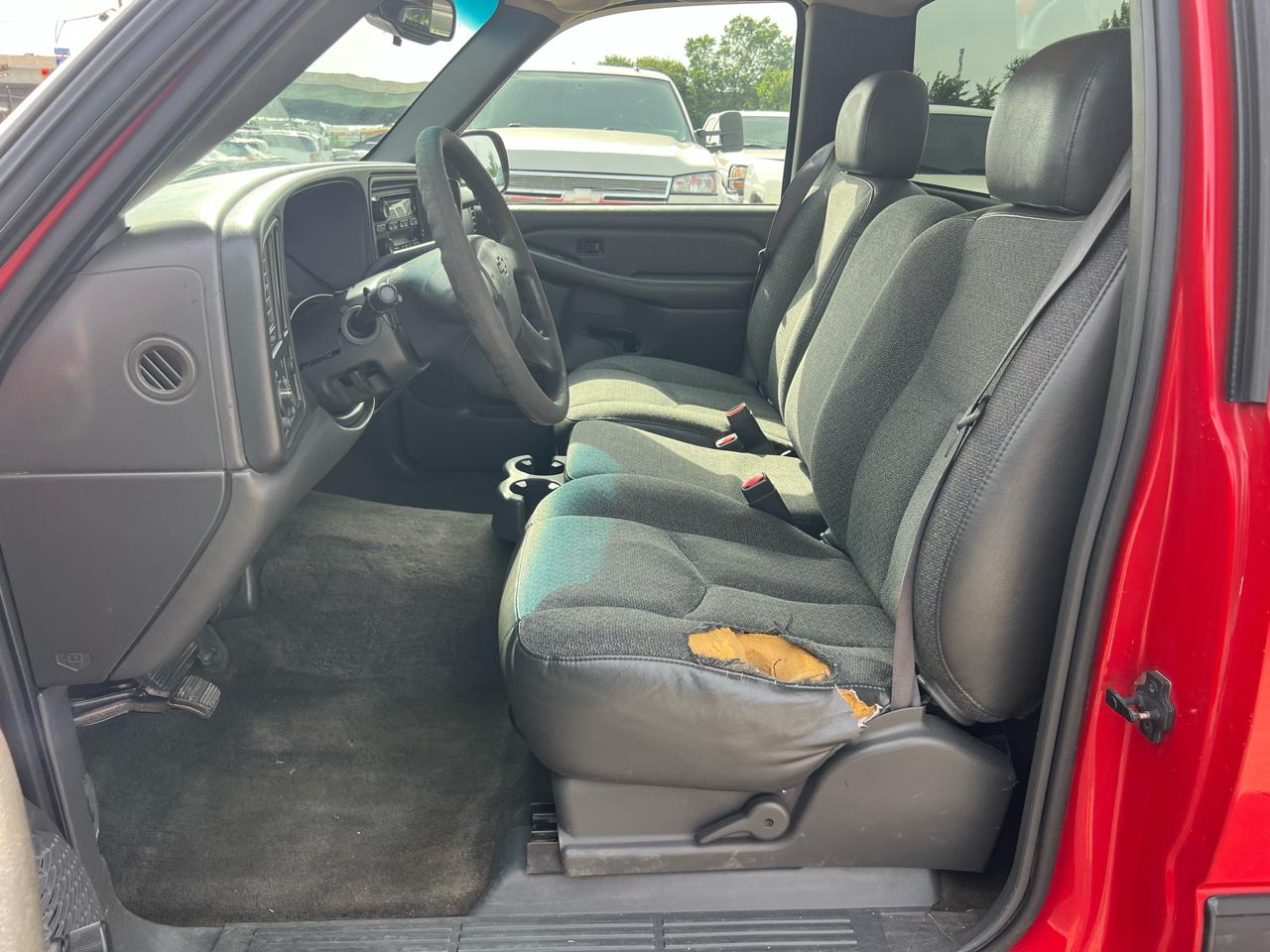 Chevrolet Silverado 1500 Reg. Cab Short Bed 2WD 2003