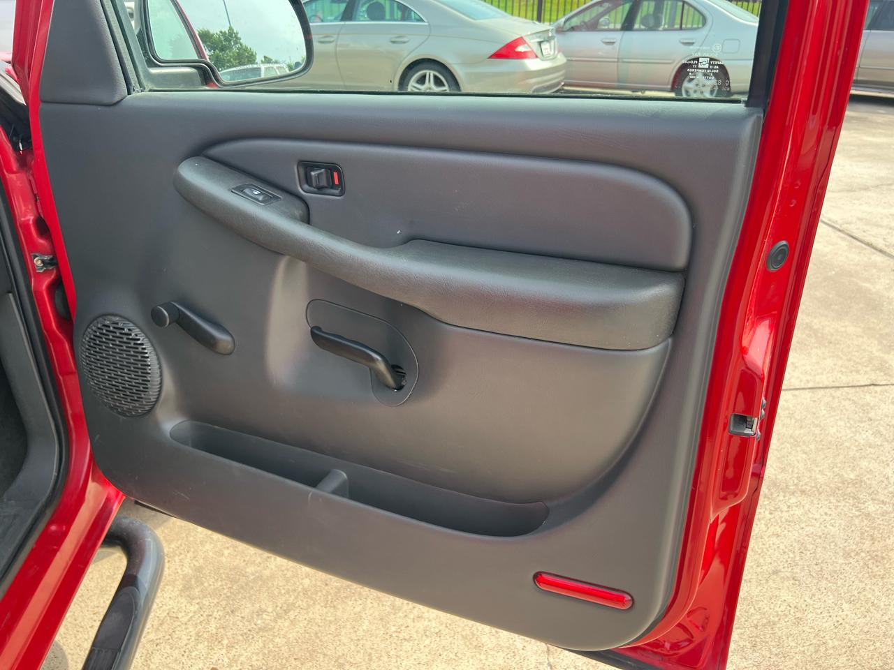 Chevrolet Silverado 1500 Reg. Cab Short Bed 2WD 2003