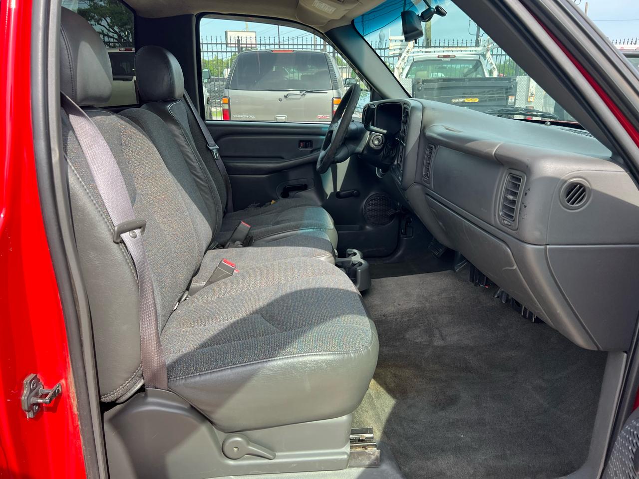 Chevrolet Silverado 1500 Reg. Cab Short Bed 2WD 2003