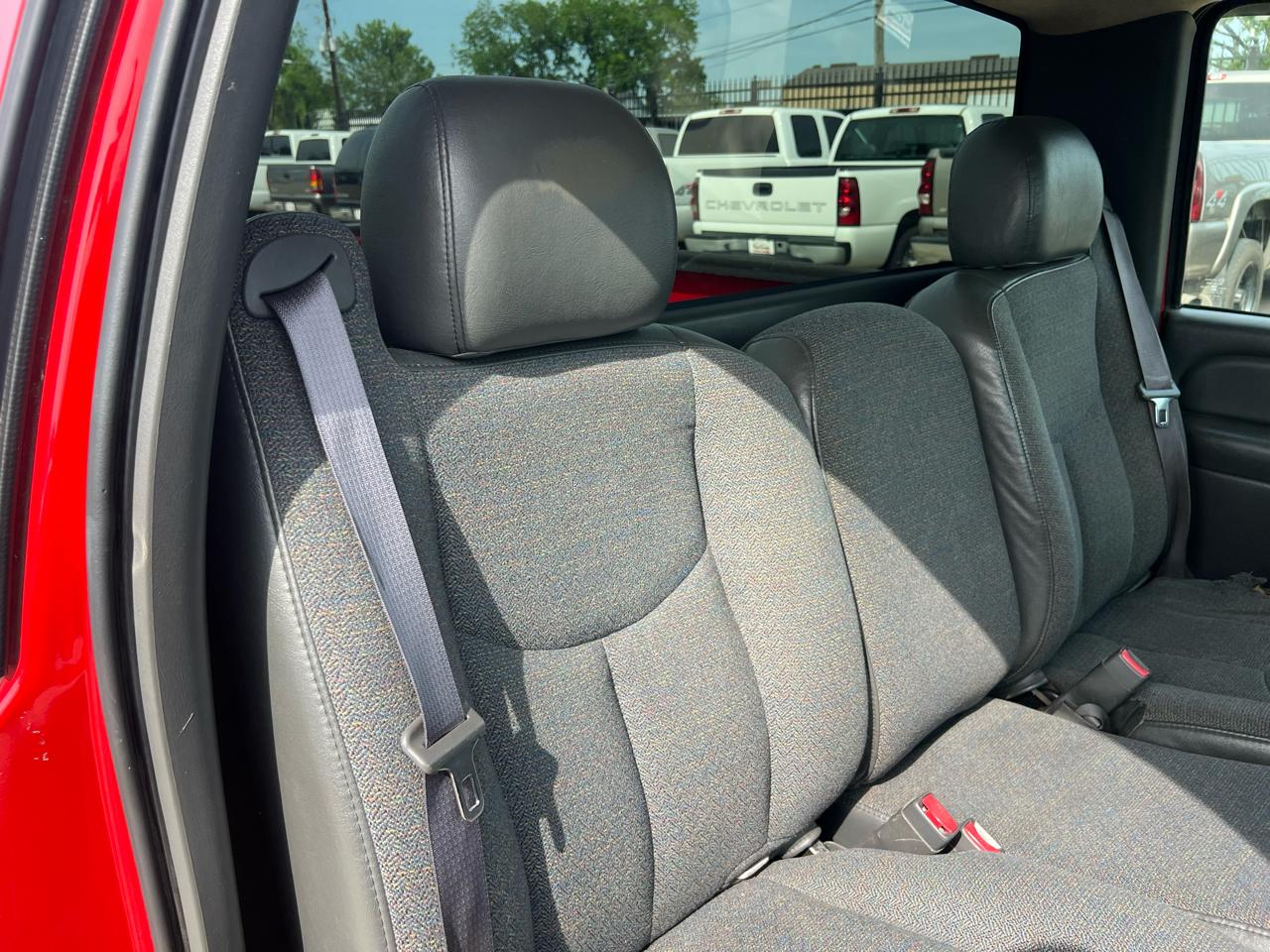 Chevrolet Silverado 1500 Reg. Cab Short Bed 2WD 2003