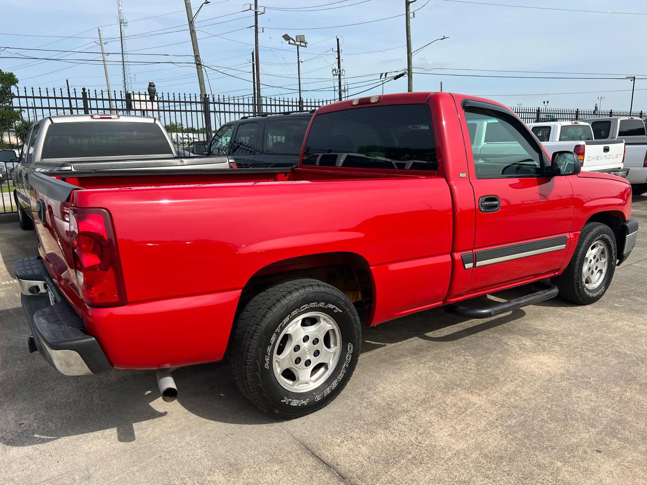 Chevrolet Silverado 1500 Reg. Cab Short Bed 2WD 2003