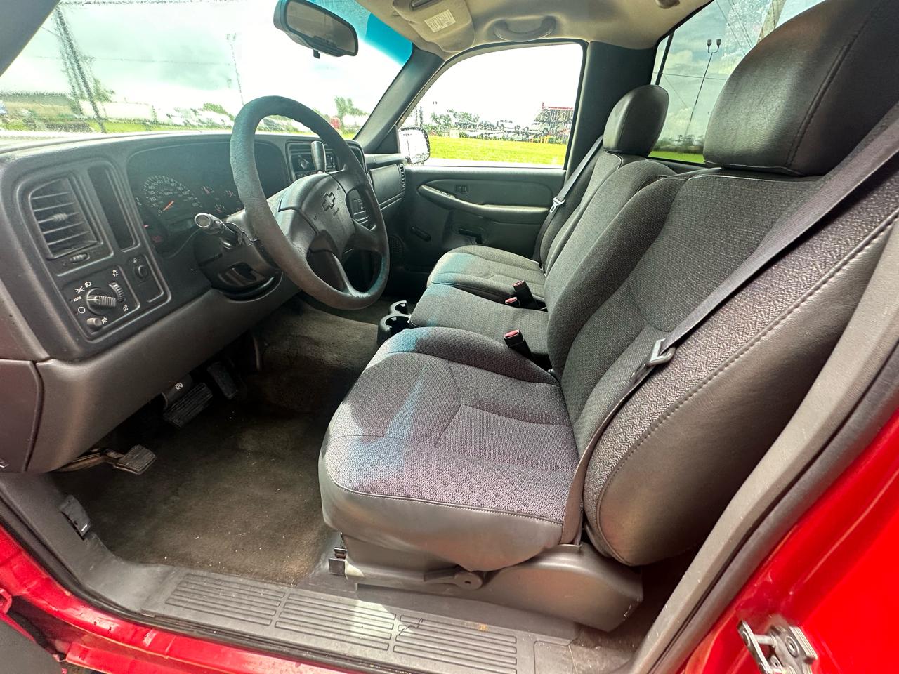 Chevrolet Silverado 1500 Reg. Cab Short Bed 2WD 2003