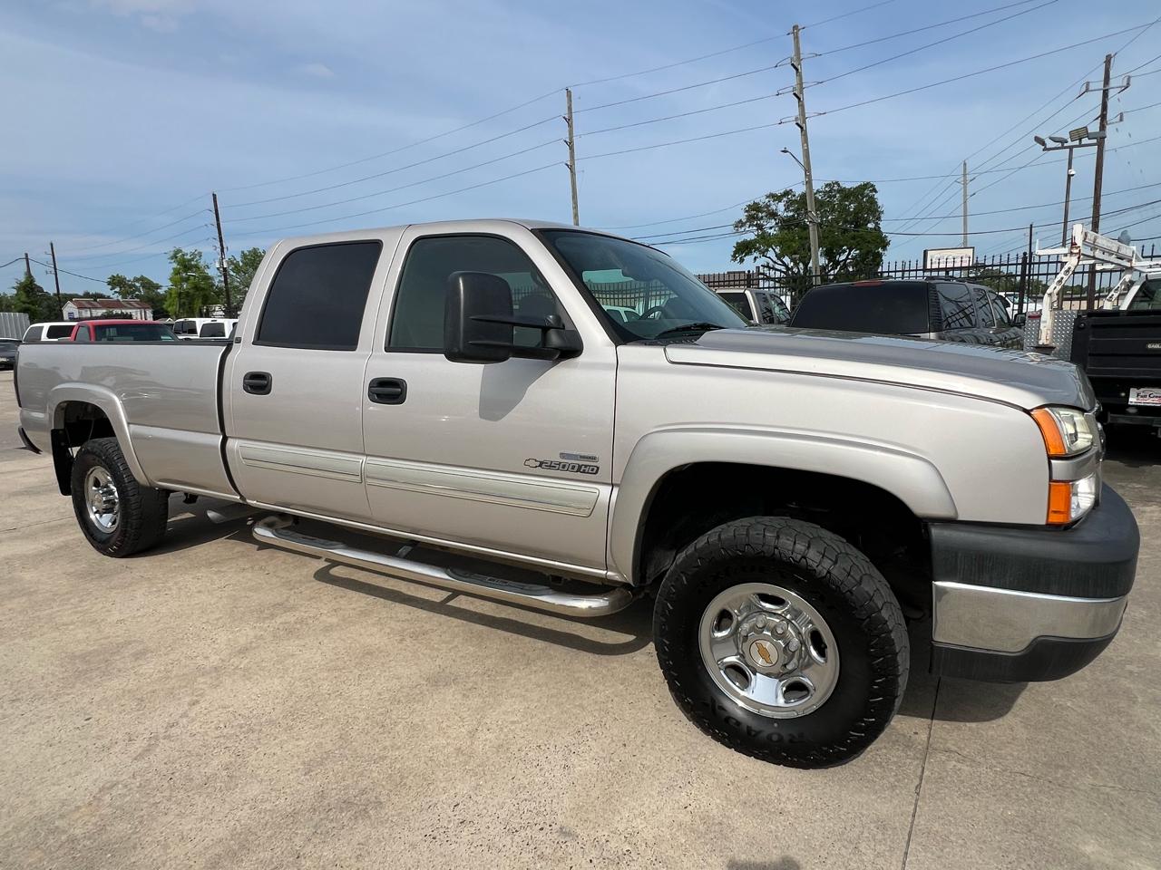 Chevrolet Silverado 2500HD LT Crew Cab 2WD 2006