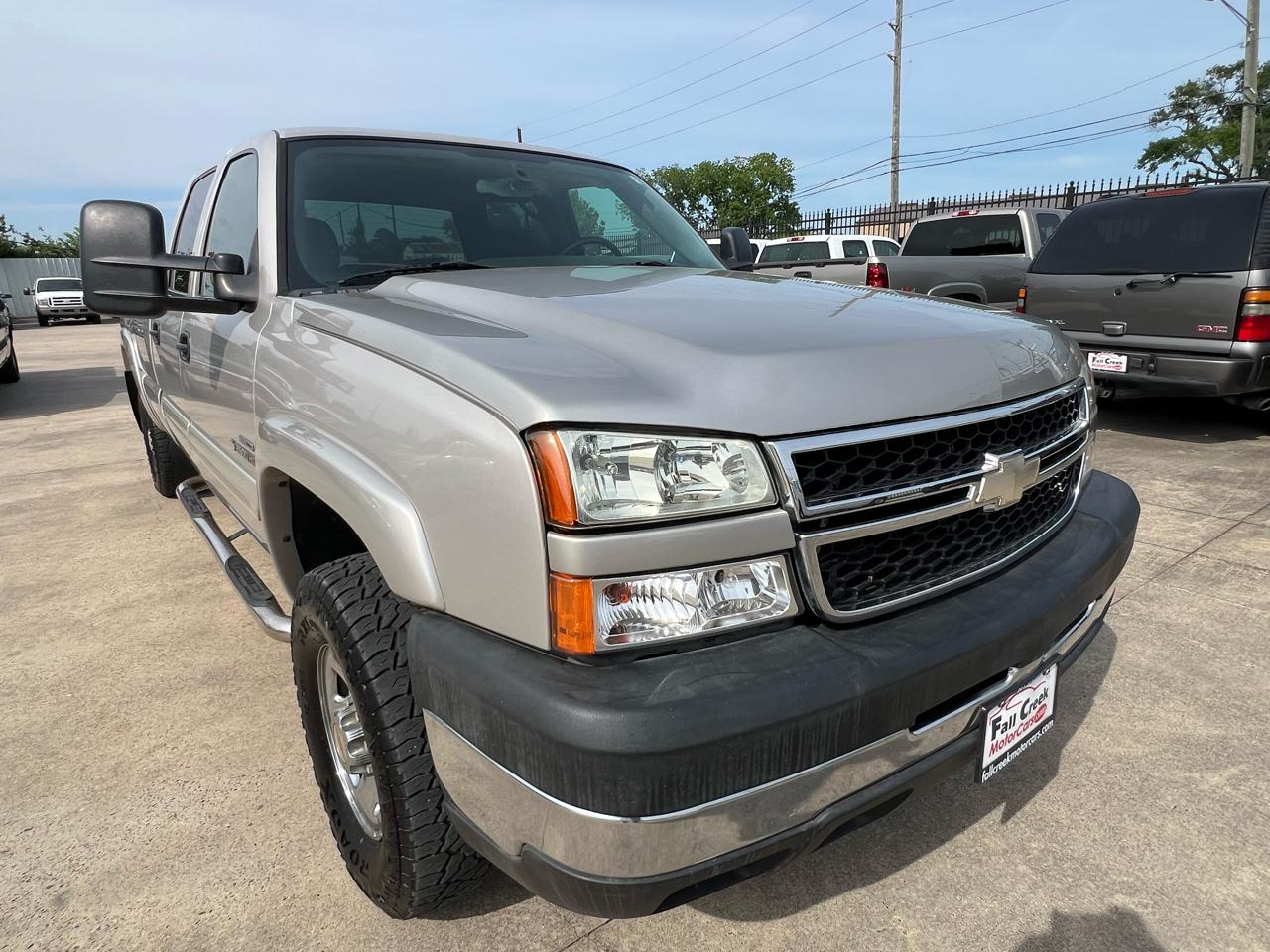 Chevrolet Silverado 2500HD LT Crew Cab 2WD 2006
