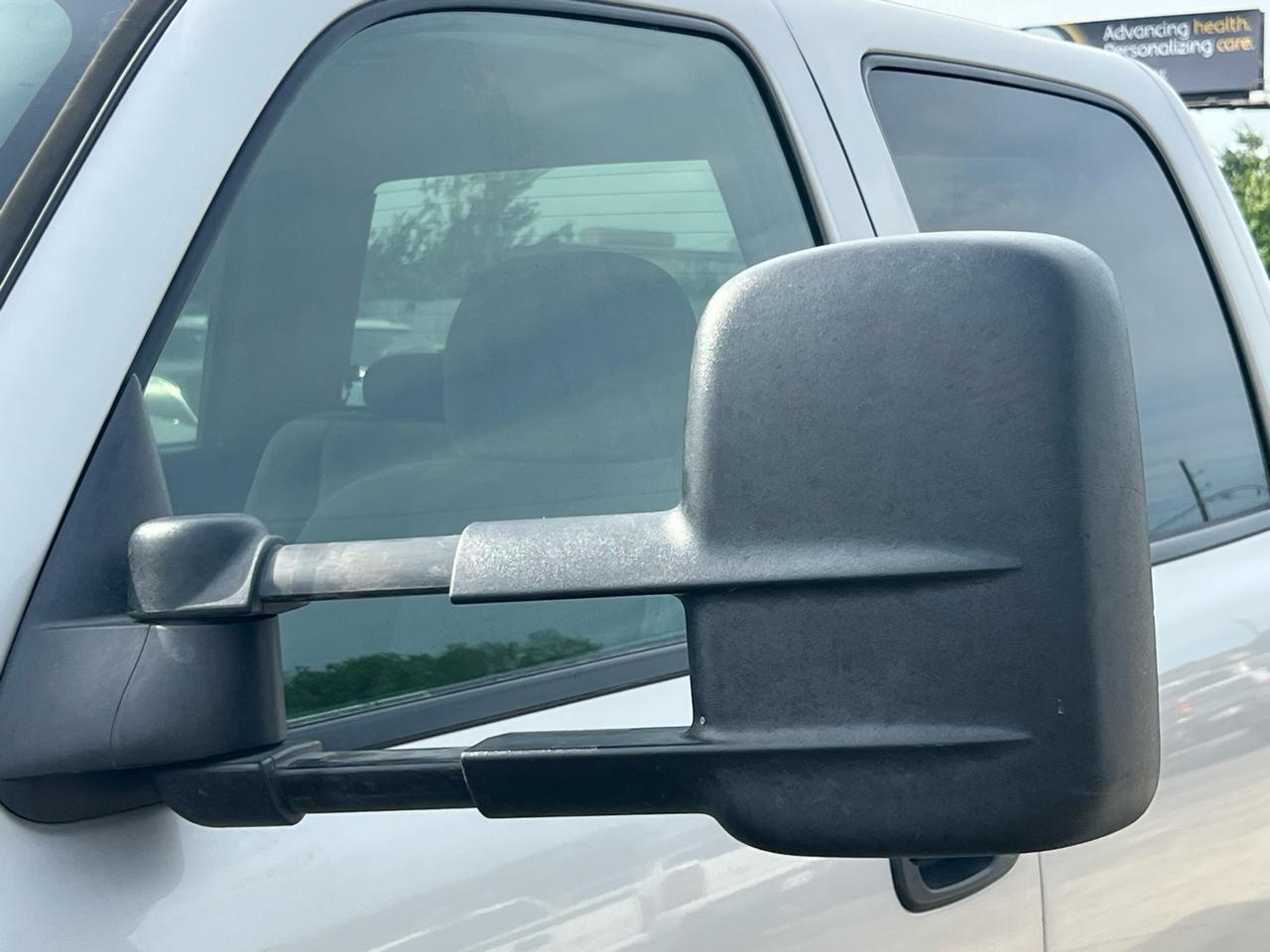 Chevrolet Silverado 2500HD LT Crew Cab 2WD 2006