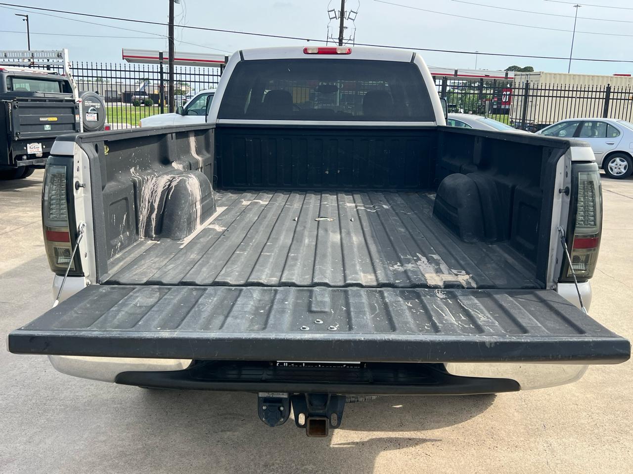 Chevrolet Silverado 2500HD LT Crew Cab 2WD 2006