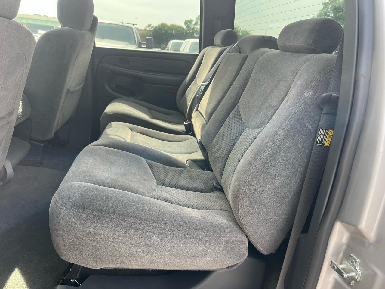 Chevrolet Silverado 2500HD LT Crew Cab 2WD 2006