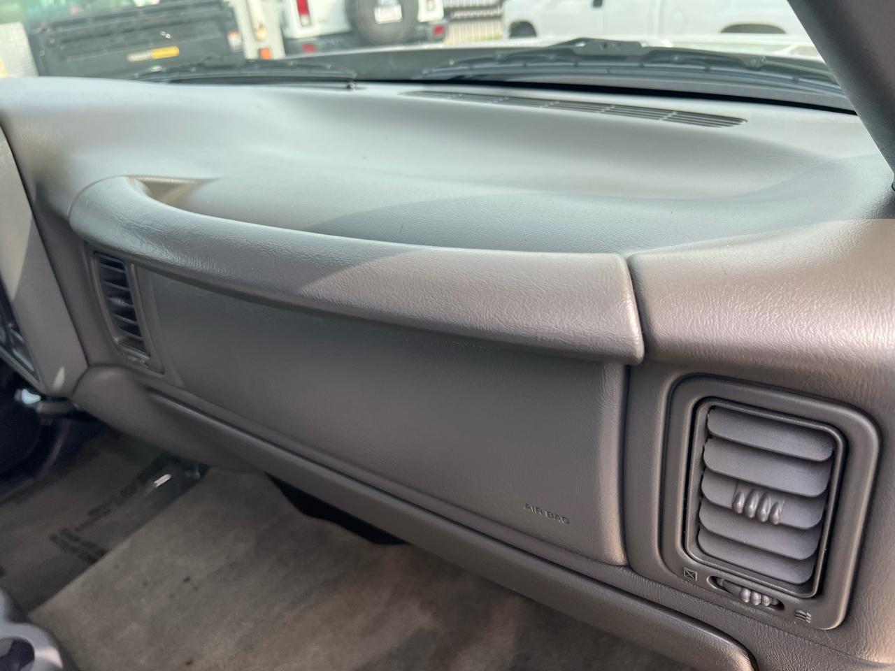 Chevrolet Silverado 2500HD LT Crew Cab 2WD 2006
