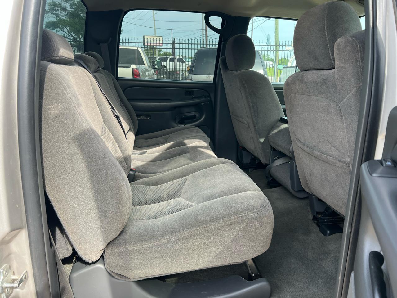 Chevrolet Silverado 2500HD LT Crew Cab 2WD 2006