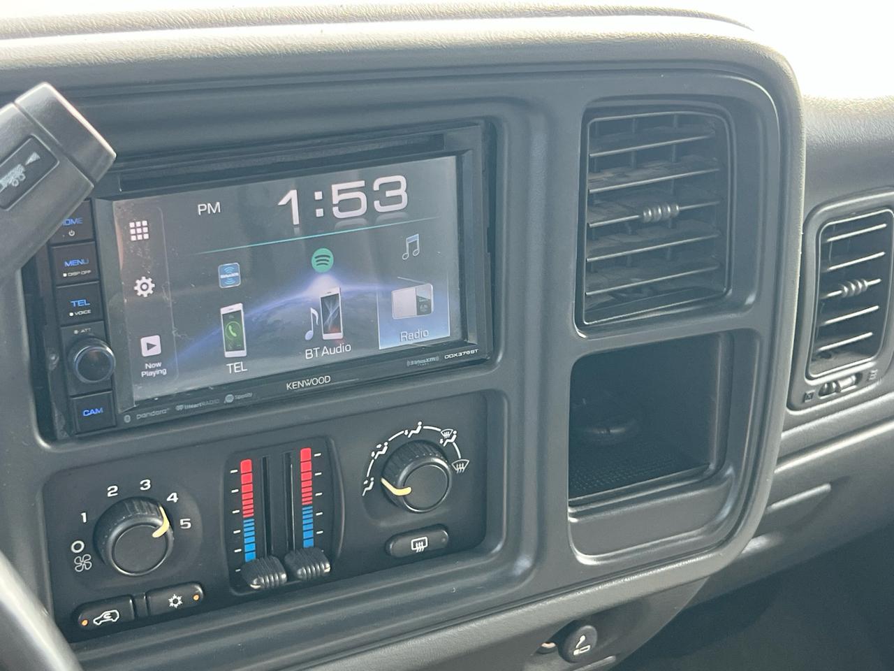 Chevrolet Silverado 2500HD LT Crew Cab 2WD 2006