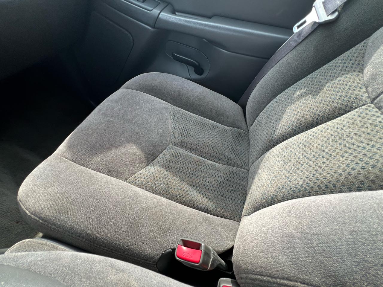 Chevrolet Silverado 2500HD LT Crew Cab 2WD 2006