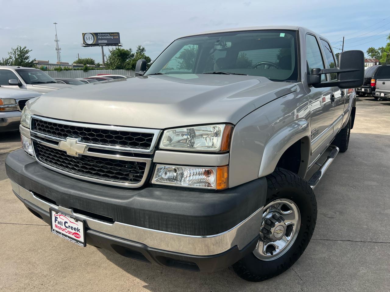 Chevrolet Silverado 2500HD LT Crew Cab 2WD 2006