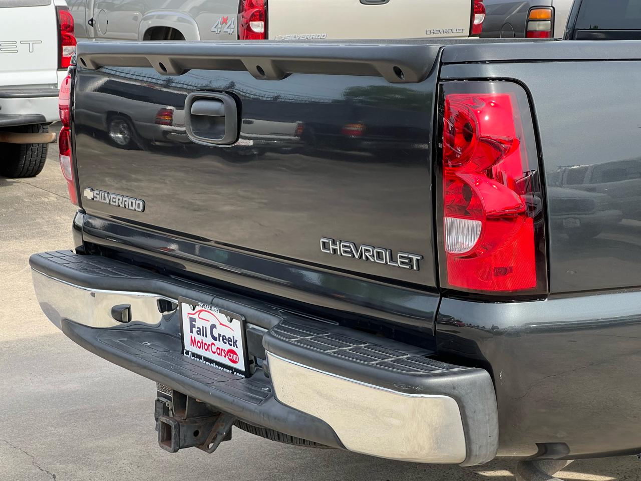 Chevrolet Silverado 1500 LS Crew Cab Short Box 2WD 2004