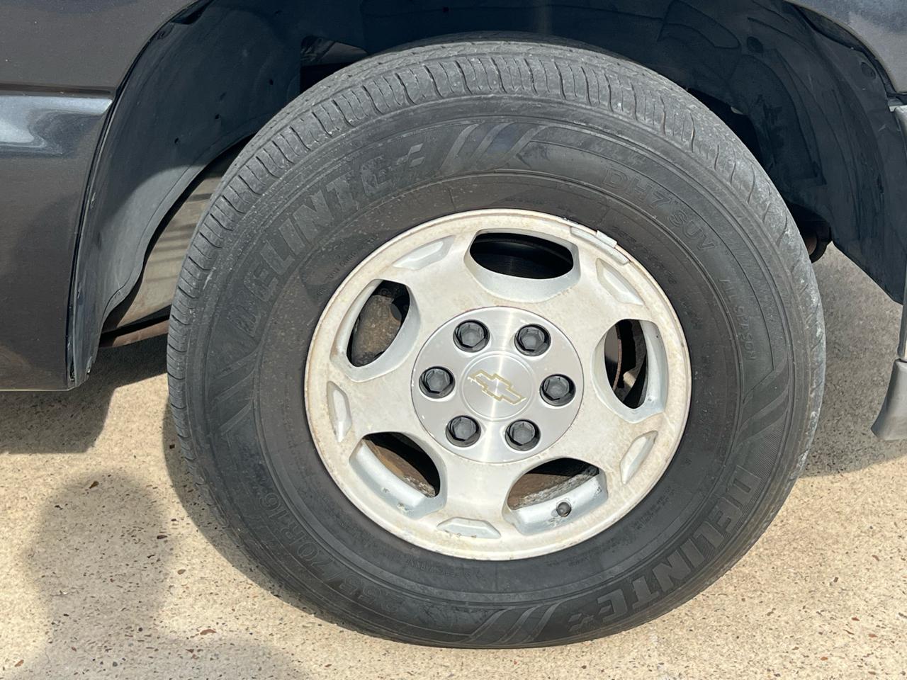 Chevrolet Silverado 1500 LS Crew Cab Short Box 2WD 2004