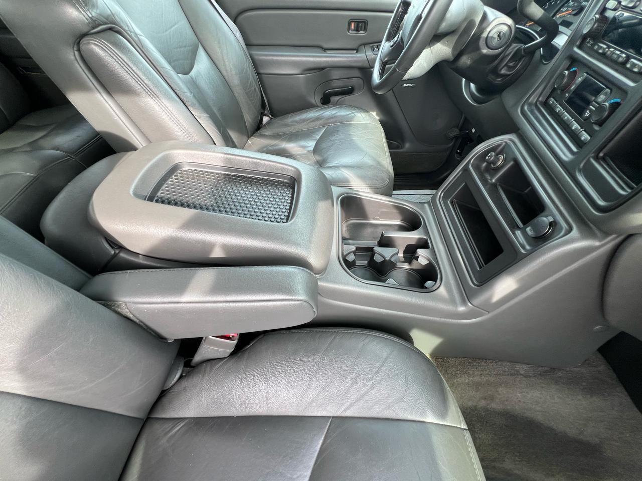 Chevrolet Silverado 1500 LS Crew Cab Short Box 2WD 2004