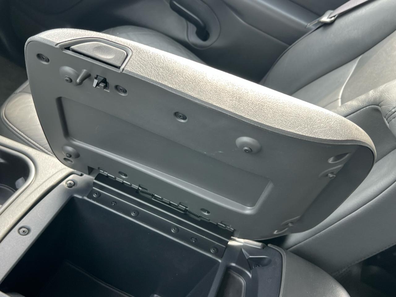 Chevrolet Silverado 1500 LS Crew Cab Short Box 2WD 2004