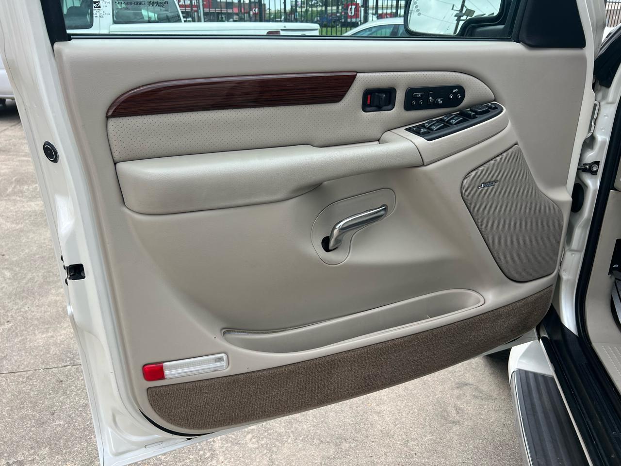 Cadillac Escalade ESV 2004