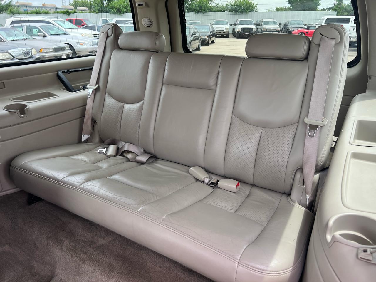 Cadillac Escalade ESV 2004