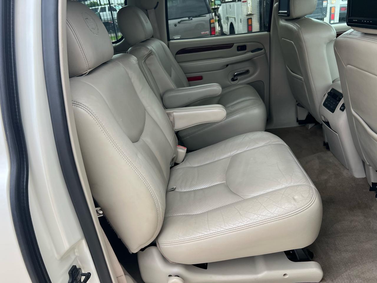 Cadillac Escalade ESV 2004