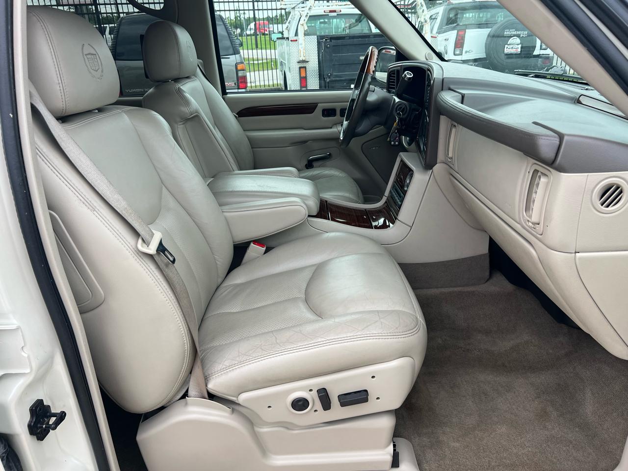 Cadillac Escalade ESV 2004
