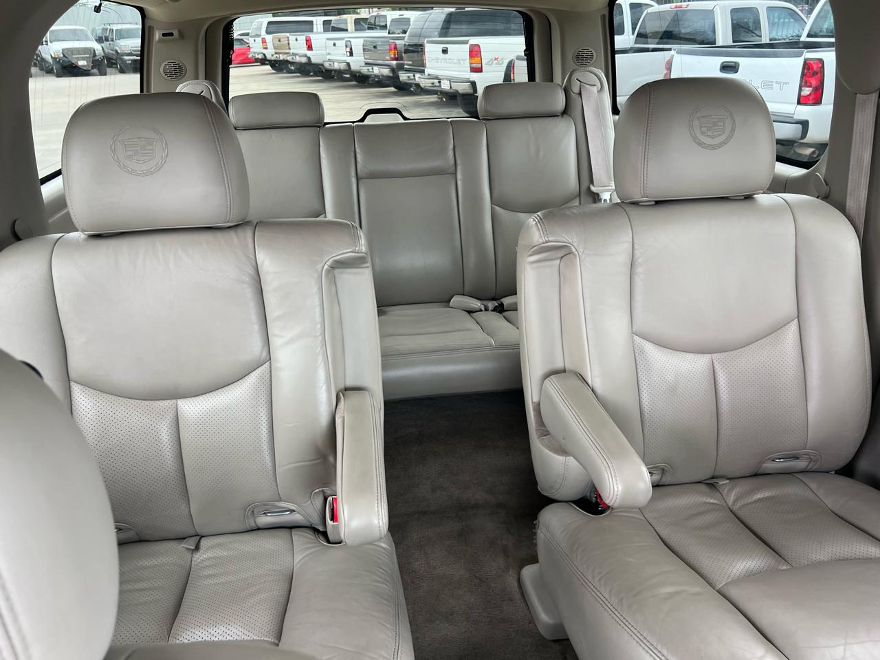 Cadillac Escalade ESV 2004