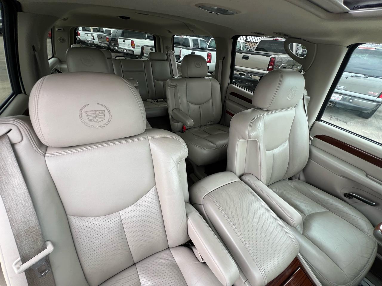 Cadillac Escalade ESV 2004