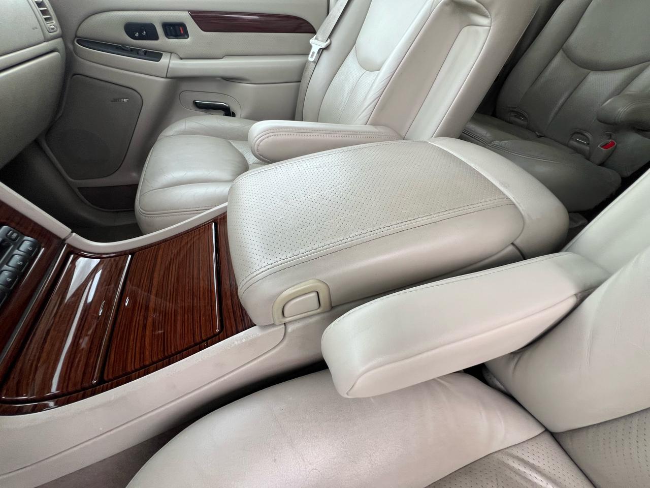 Cadillac Escalade ESV 2004