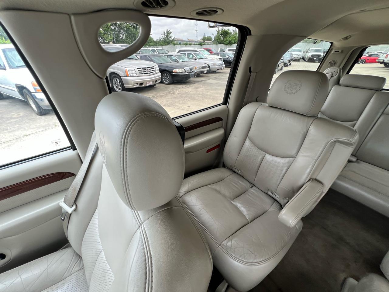 Cadillac Escalade ESV 2004