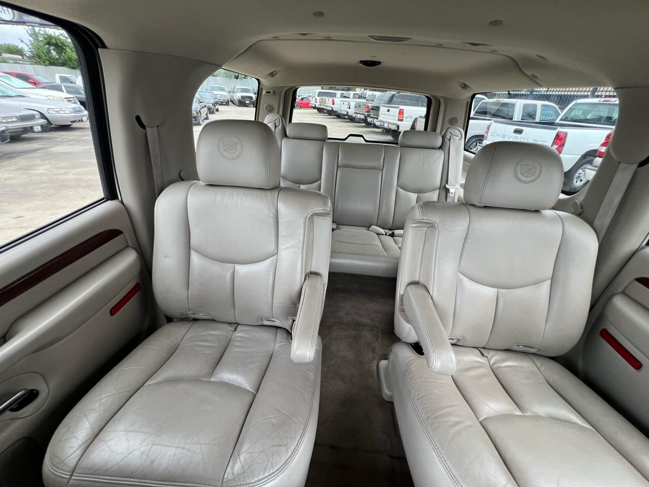 Cadillac Escalade ESV 2004