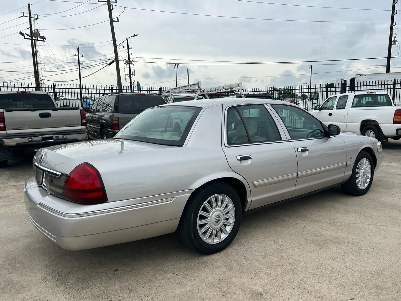 Mercury Grand Marquis LS Ultimate 2009