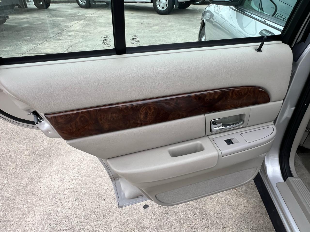 Mercury Grand Marquis LS Ultimate 2009