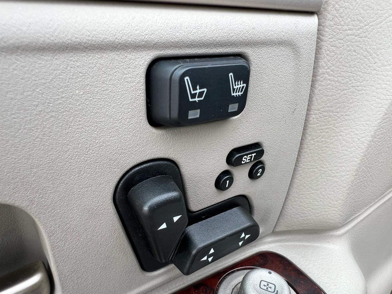 Lincoln Town Car Signature Limited 2011
