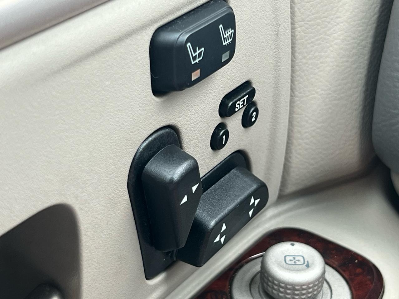 Lincoln Town Car Signature Limited 2011